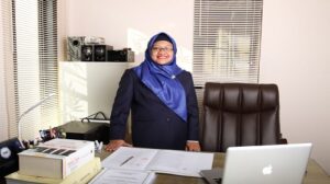 BAGAIMANAKAH CARA PEMBERIAN LISENSI MEREK ?